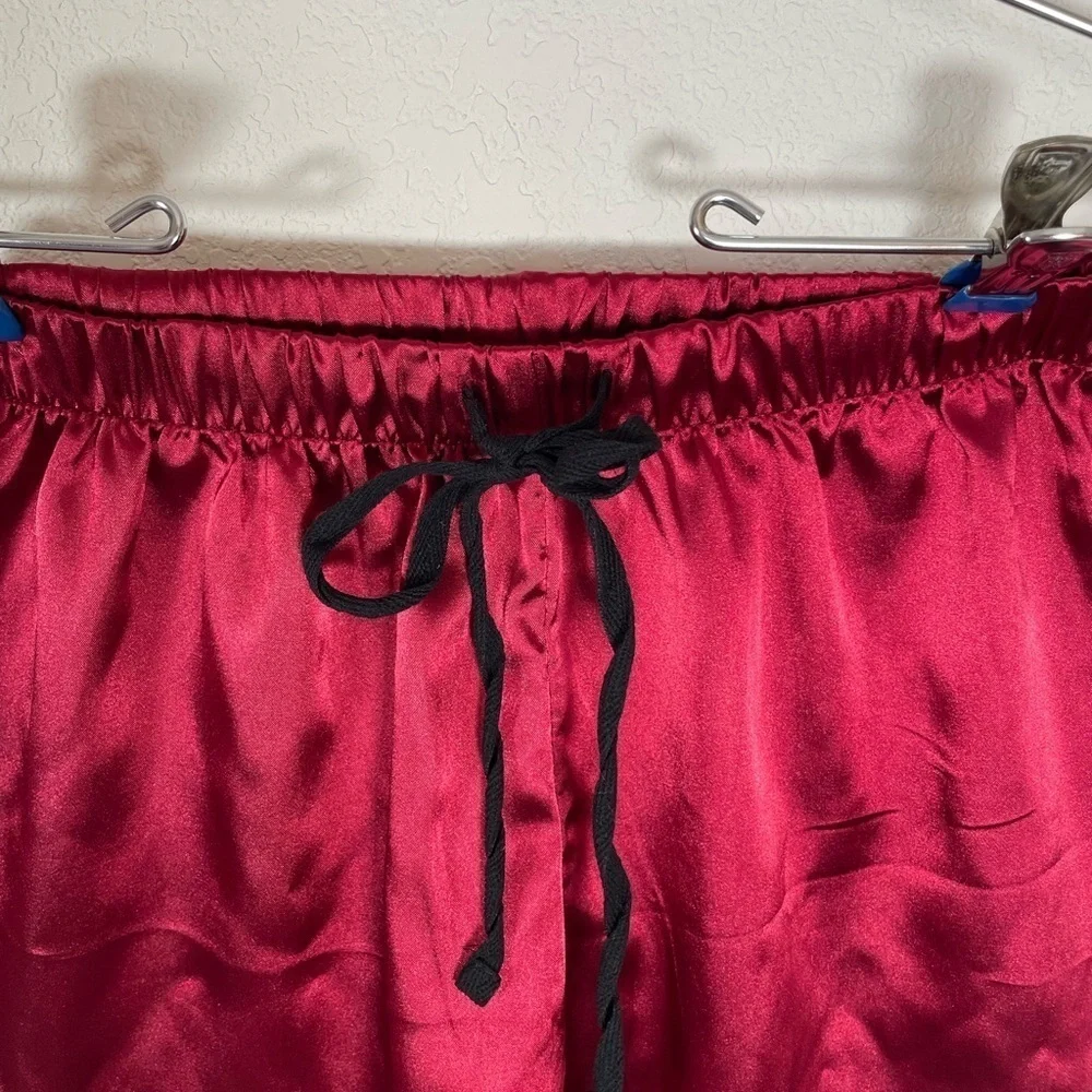 Ekouaer Red and Black Silky Women’s Pajamas